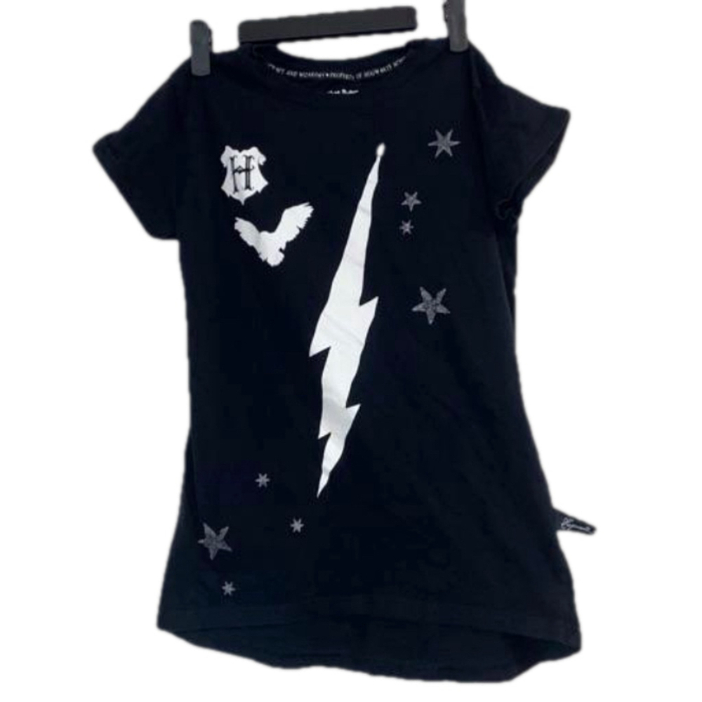 Harry Potter T-Shirt Women’s XS or a youth Large. Black Silver Great Condition